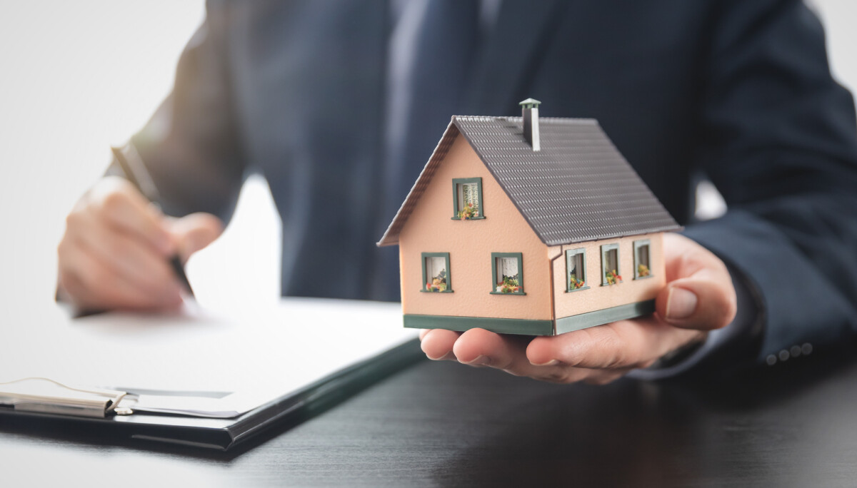 What does under contract mean in mortgage?