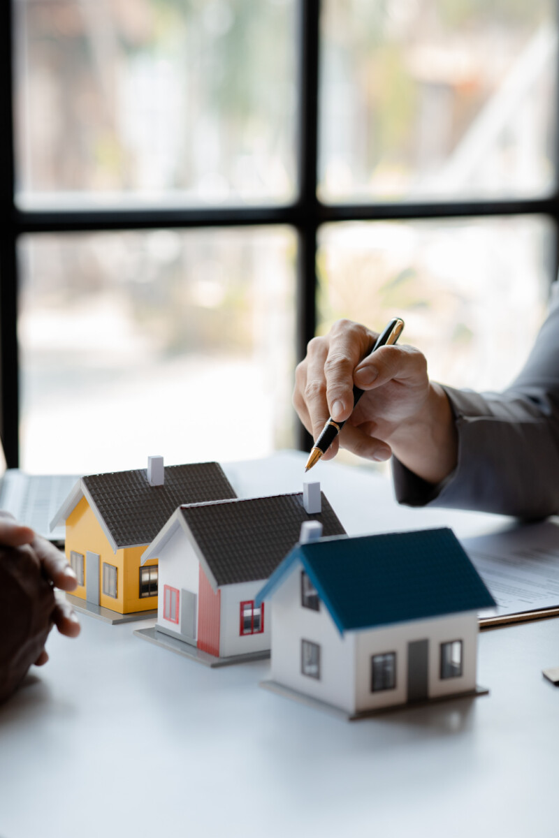 Adjustable-Rate vs Fixed-Rate Mortgages: Which Should You Choose?